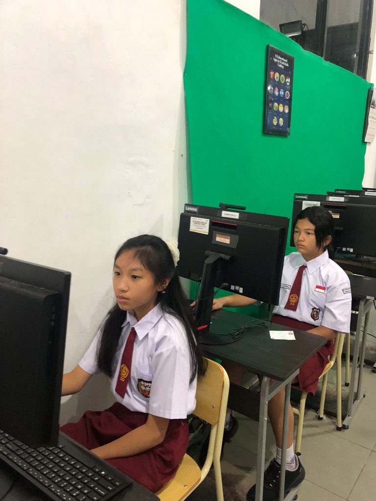 “Literasi dan Karakter: Pelaksanaan ANBK SD Kristen Kalam Kudus Hari Pertama Berjalan Lancar!”